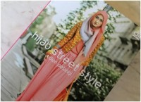 Image of Hijab Street Style :Dian Pelangi